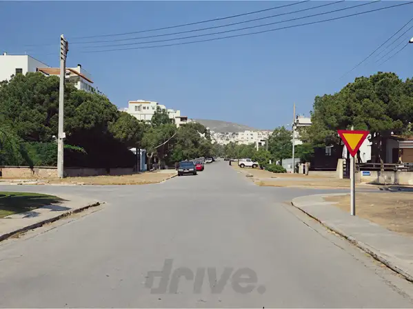 Εικόνα που συνοδεύει την ερώτηση: Όταν συναντάτε αυτήν την πινακίδα: